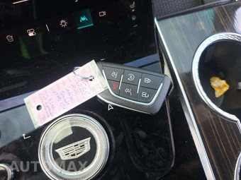 2026 Cadillac Escalade ESV Luxury 1SB - miniatura 8
