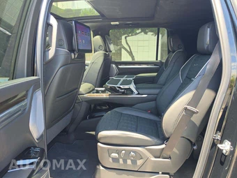 2026 Cadillac Escalade ESV Platinum Luxury 1SG - miniatura 10