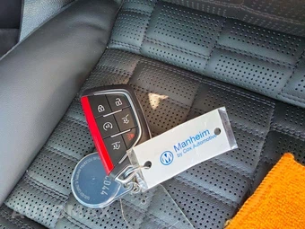 2026 Cadillac Escalade ESV V-Series 1SD - miniatura 8