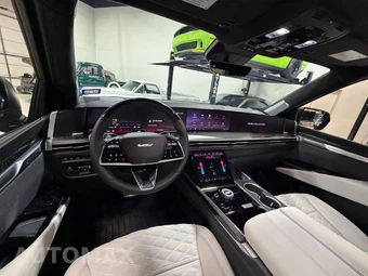 2026 Cadillac Escalade ESV V-Series 1SD - miniatura 6