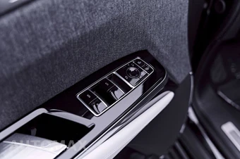 2026 Cadillac Escalade ESV V-Series 1SD - miniatura 38