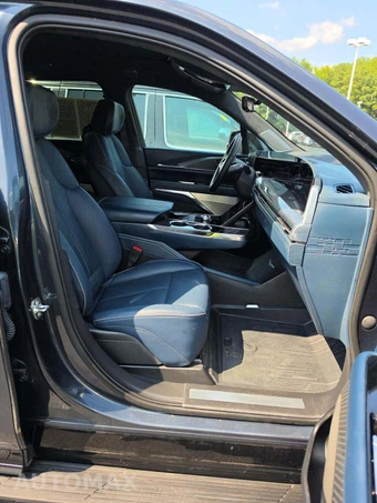 2026 Cadillac Escalade IQ Premium Sport 1SG - miniatura 20