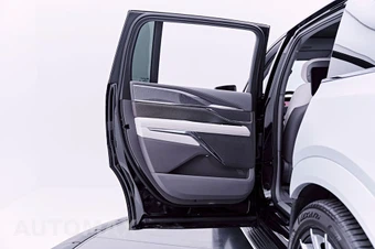 2026 Cadillac Escalade IQ Sport 1SF - miniatura 43
