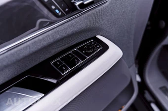 2026 Cadillac Escalade IQ Sport 1SF - miniatura 50