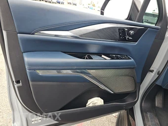 2026 Cadillac Escalade IQL Premium Sport 1SG - miniatura 9