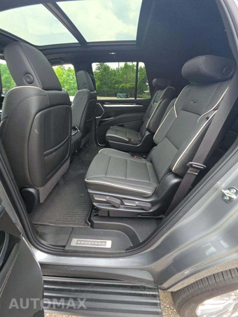 2026 Cadillac Escalade Luxury 1SB - miniatura 10
