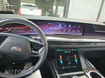 2026 Cadillac Escalade Luxury 1SB - miniatura 11