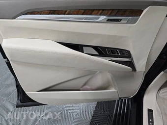 2026 Cadillac Escalade Platinum Sport 1SH - miniatura 9