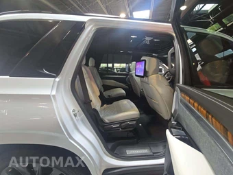 2026 Cadillac Escalade Platinum Sport 1SH - miniatura 17