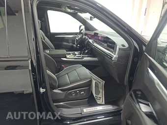 2026 Cadillac Escalade Sport 1SC - miniatura 8