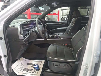 2026 Cadillac Escalade Sport 1SC - miniatura 6
