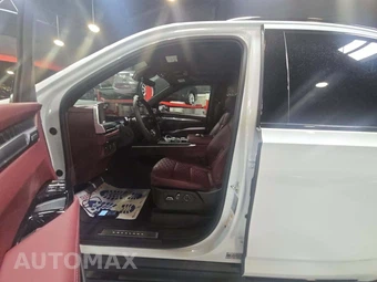 2026 Cadillac Escalade Sport 1SC - miniatura 6