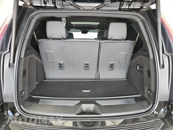 2026 Cadillac Escalade Sport 1SC - miniatura 17