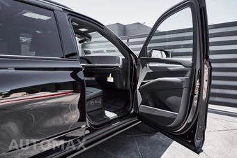 2026 Cadillac Escalade V-Series 1SD - miniatura 29