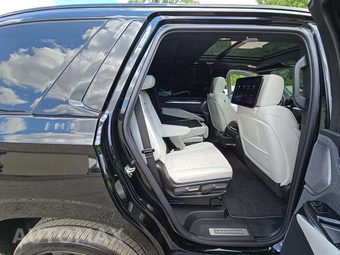 2026 Cadillac Escalade V-Series 1SD - miniatura 14
