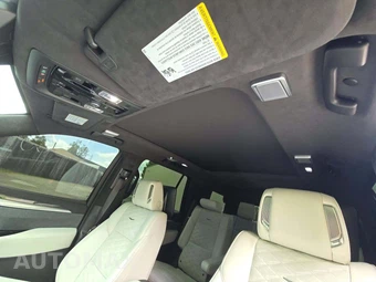 2026 Cadillac Escalade V-Series 1SD - miniatura 8