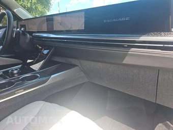 2026 Cadillac Escalade V-Series 1SD - miniatura 17