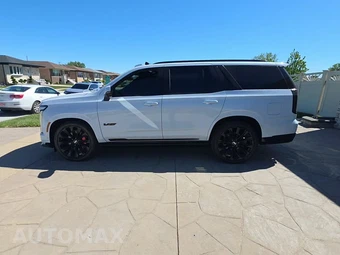 2026 Cadillac Escalade V-Series 1SD - miniatura 3