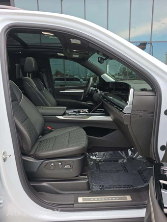 2026 Cadillac Escalade V-Series 1SD - miniatura 16