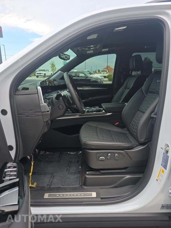 2026 Cadillac Escalade V-Series 1SD - miniatura 3
