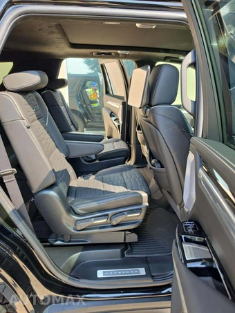 2026 Cadillac Escalade V-Series 1SD - miniatura 17