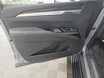 2026 Cadillac Escalade V-Series 1SD - miniatura 9