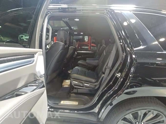 2026 Cadillac Escalade V-Series 1SD - miniatura 13