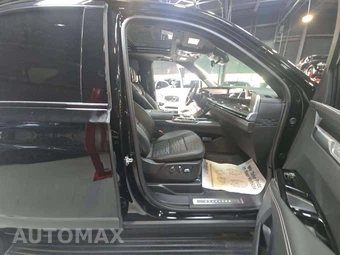 2026 Cadillac Escalade V-Series 1SD - miniatura 19