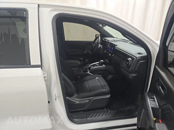 2026 Chevrolet Colorado Trail Boss Crew Cab Short Bed 0TR - miniatura 8