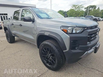 2026 Chevrolet Colorado Trail Boss Crew Cab Short Bed 0TR - miniatura 4