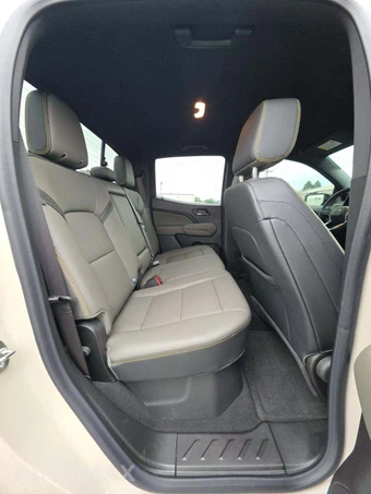 2026 Chevrolet Colorado ZR2 Crew Cab Medium Bed 4ZR - miniatura 13