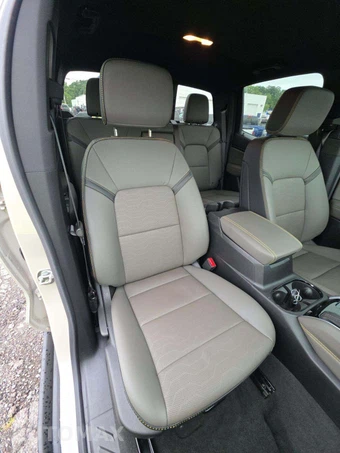 2026 Chevrolet Colorado ZR2 Crew Cab Medium Bed 4ZR - miniatura 15
