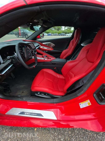 2026 Chevrolet Corvette Stingray Coupe 2LT - miniatura 3