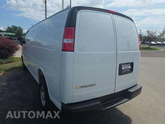 2026 Chevrolet Express 3500 Cargo Van 1WT 155.0" WB - miniatura 2