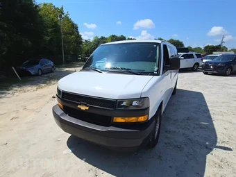 2026 Chevrolet Express 3500 Passenger Van LS 1LS 155.1" WB