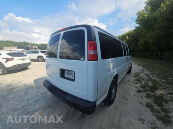 2026 Chevrolet Express 3500 Passenger Van LS 1LS 155.1" WB - miniatura 3
