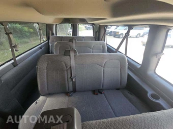 2026 Chevrolet Express 3500 Passenger Van LS 1LS 155.1" WB - miniatura 14