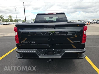 2026 Chevrolet Silverado 1500 Custom Crew Cab Short Bed 1CX - miniatura 5