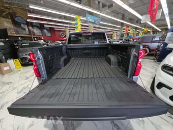 2026 Chevrolet Silverado 1500 High Country Crew Cab Short Bed 3LZ - miniatura 14