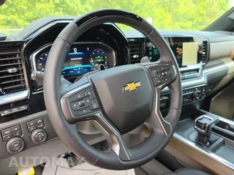 2026 Chevrolet Silverado 1500 High Country Crew Cab Short Bed 3LZ - miniatura 10