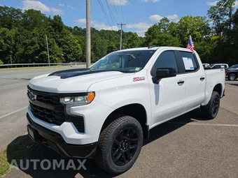 2026 Chevrolet Silverado 1500 LT Trail Boss Crew Cab Short Bed 2LT