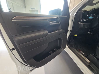 2026 Chevrolet Silverado 1500 LT Trail Boss Crew Cab Short Bed 2LT - miniatura 9