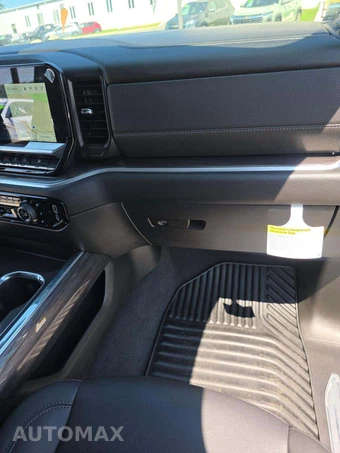 2026 Chevrolet Silverado 1500 LTZ Crew Cab Short Bed 1LT - miniatura 16