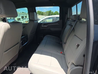 2026 Chevrolet Silverado 1500 LTZ Crew Cab Short Bed 1LT - miniatura 13