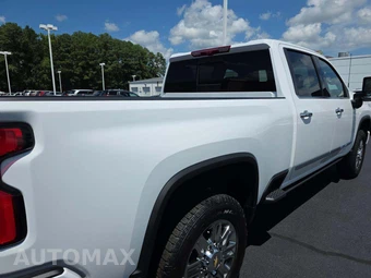 2026 Chevrolet Silverado 2500HD High Country Crew Cab Short Bed 3LZ - miniatura 4