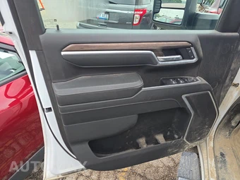 2026 Chevrolet Silverado 2500HD LT Crew Cab Short Bed 1LT - miniatura 9