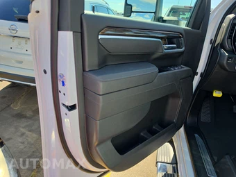 2026 Chevrolet Silverado 2500HD LT Crew Cab Short Bed 1LT - miniatura 9