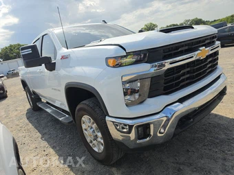 2026 Chevrolet Silverado 2500HD LT Crew Cab Short Bed 1LT - miniatura 3
