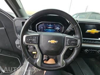 2026 Chevrolet Silverado 2500HD LT Crew Cab Short Bed 1LT - miniatura 10