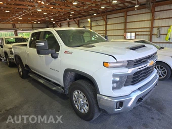 2026 Chevrolet Silverado 2500HD LT Crew Cab Short Bed 1LT - miniatura 3
